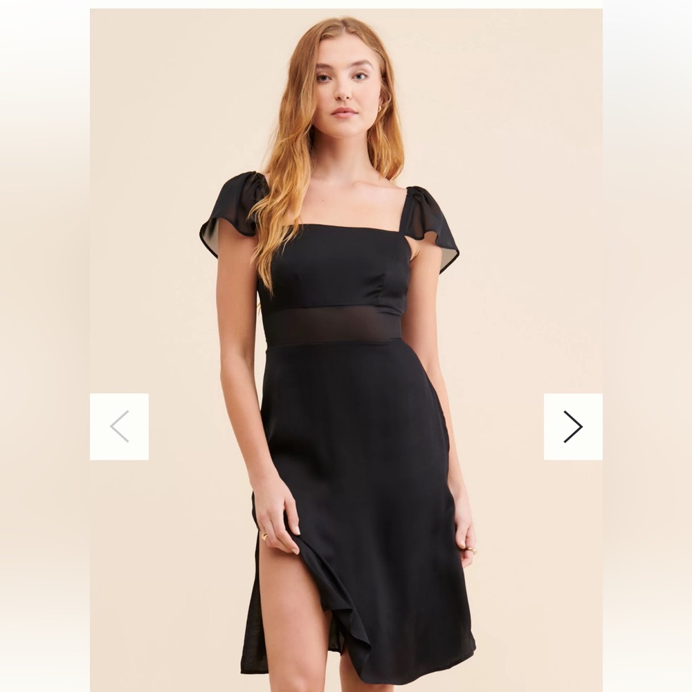 Sheer flutter‎ sleeve dress